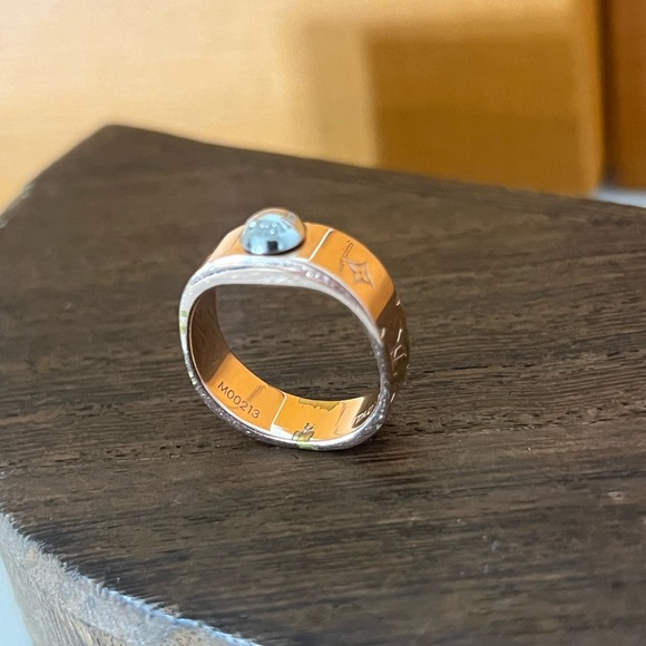 🔥🔥. Louis Vuitton Monogram ring size small - Picture 6 of 10